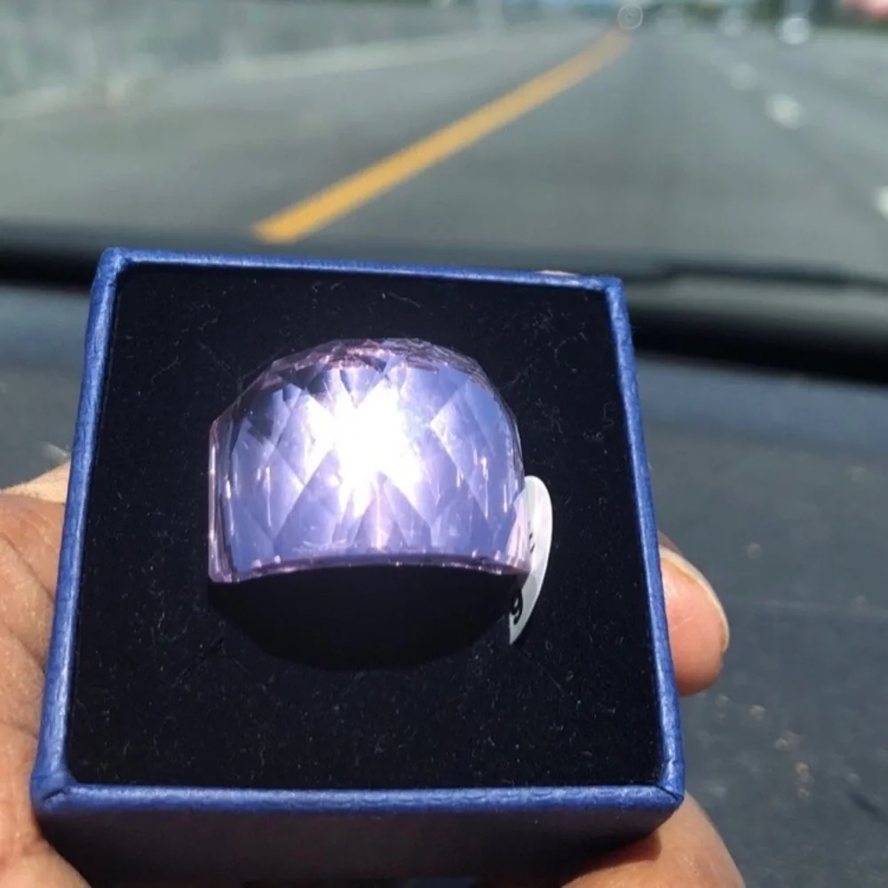 Gorgeous pink purple shade Swarovski elements size 7 nirvana ring SSPS7